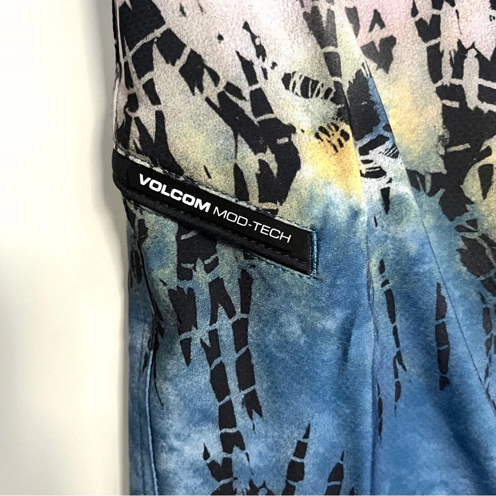 Volcom Mod Tech Batik Swim/Board Shorts 32